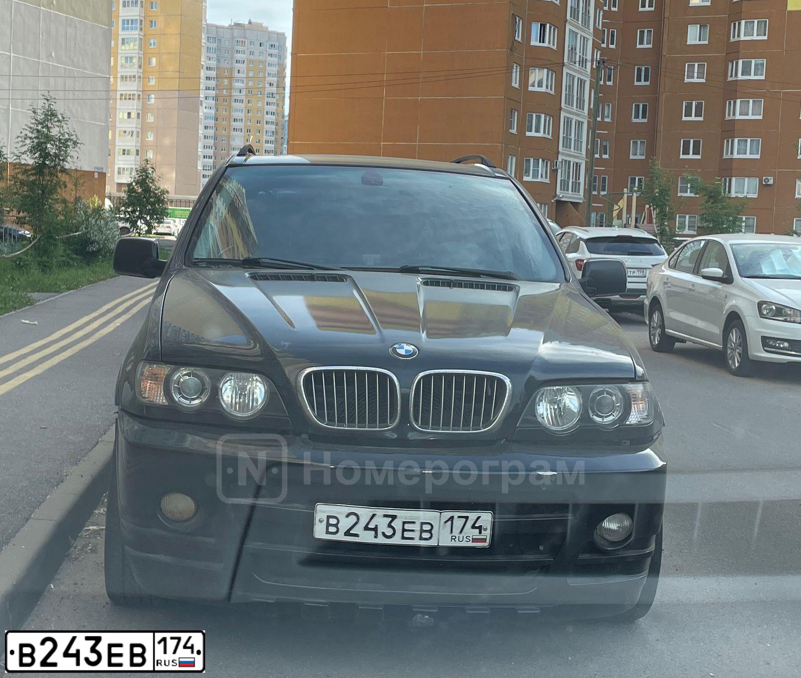 Фото автомобиля BMW X5, 2000 — госномер В243ЕВ174. Цвет: ЧЕРНЫЙ