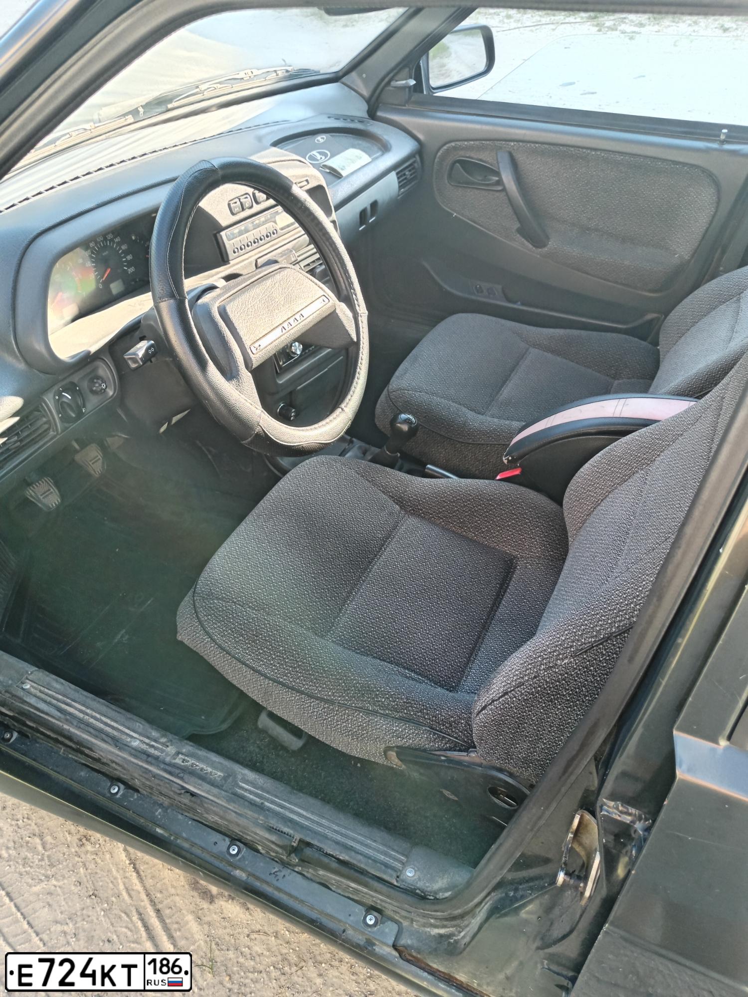 Фото автомобиля VAZ 2115 SAMARA, 2006 — госномер Е724КТ186. Цвет: ЗОЛОТИСТЫЙ ТЕМНО-ЗЕЛЕНЫЙ