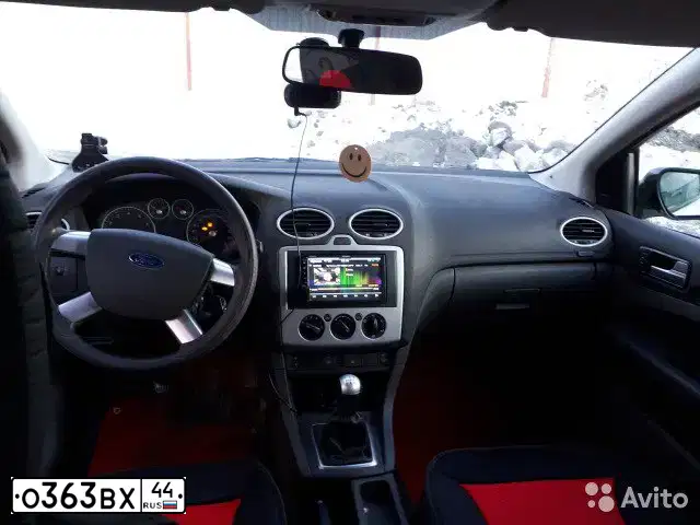 Фото автомобиля FORD FOCUS, 2006 — госномер К156ОО53. Цвет: Серебристый