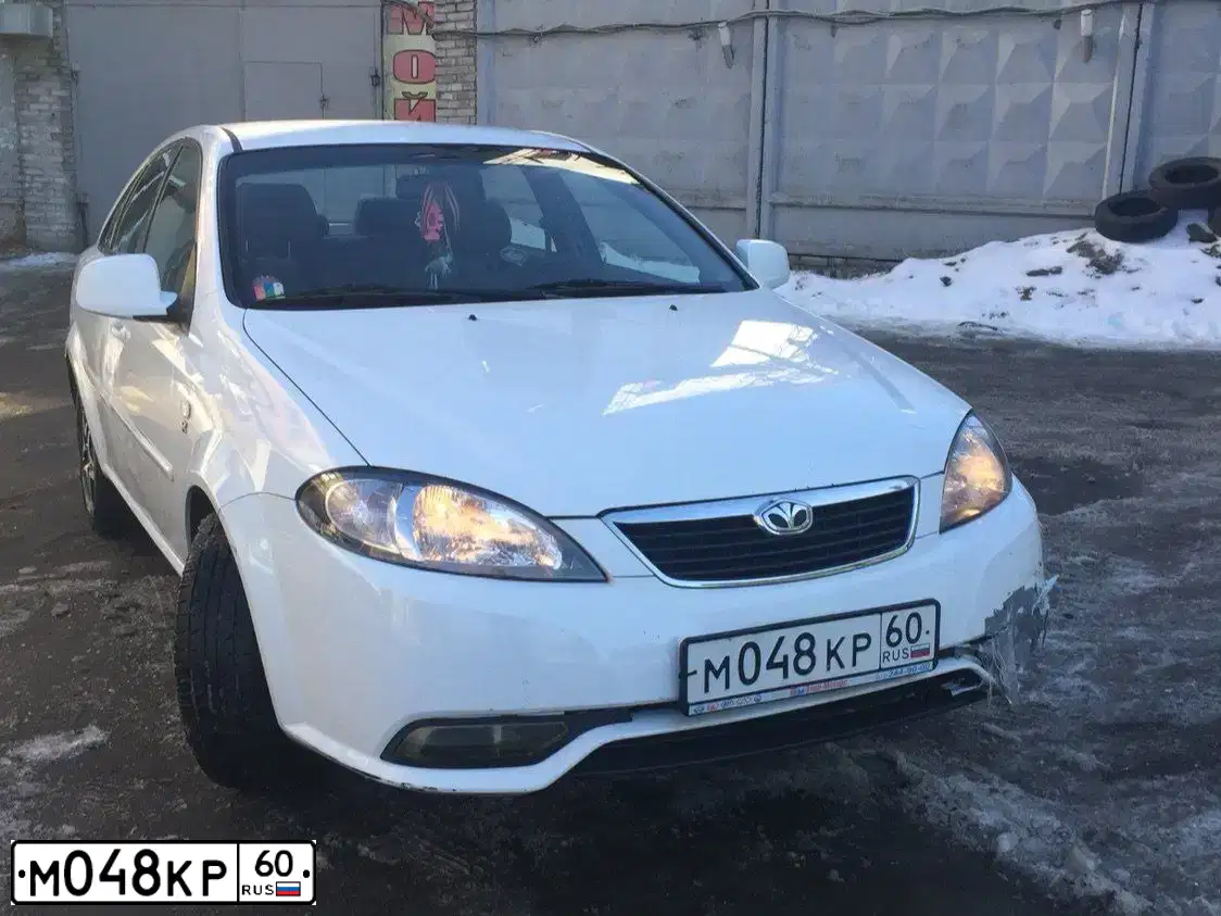 Фото автомобиля DAEWOO GENTRA, 2014 — госномер А632СК198. Цвет: БЕЛО-ДЫМЧАТЫЙ