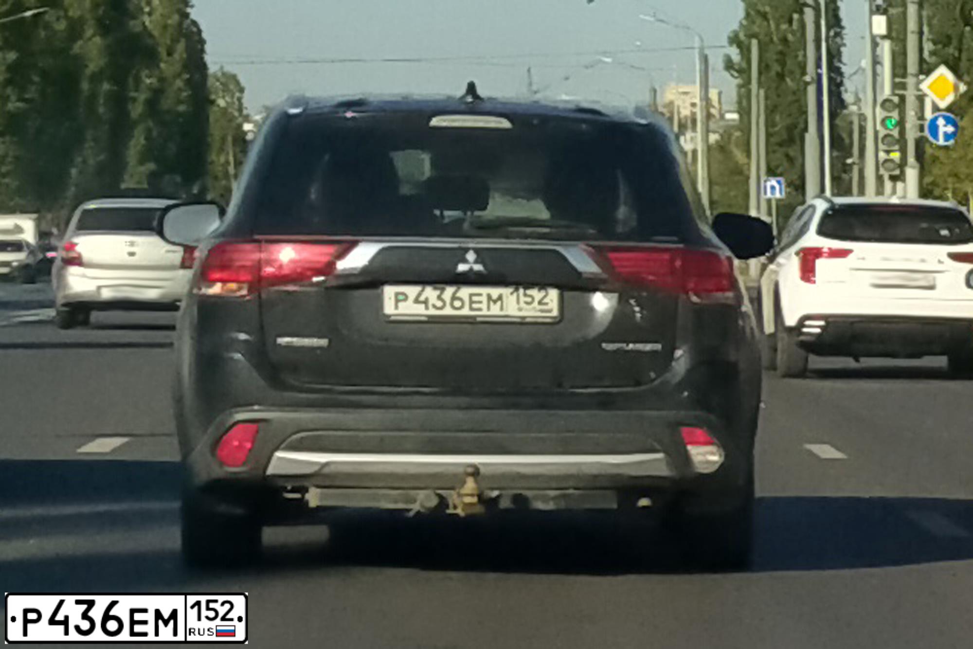 Фото автомобиля MITSUBISHI OUTLANDER, 2018 — госномер Р436ЕМ152. Цвет: ЧЕРНЫЙ