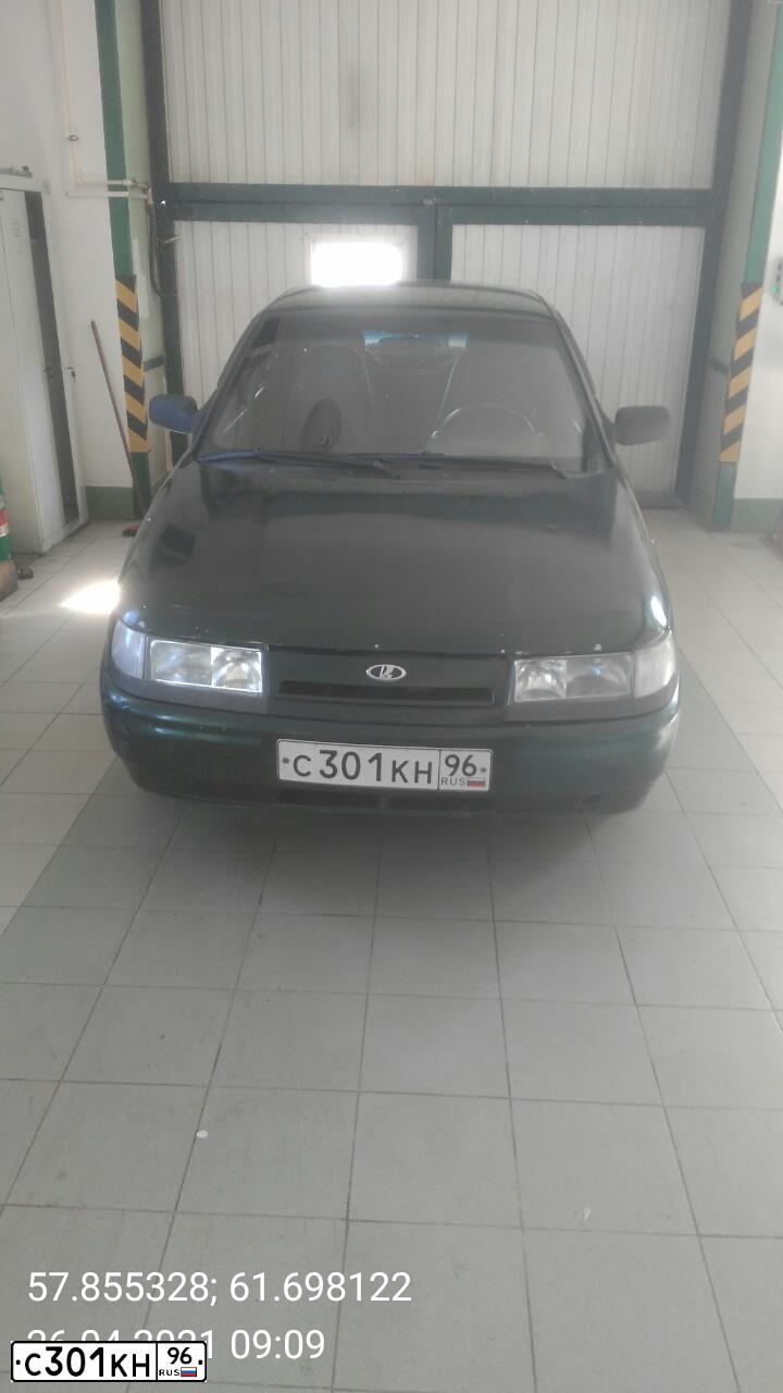 Фото автомобиля LADA 2110, 2003 — госномер С301КН96. Цвет: Темно-зеленый