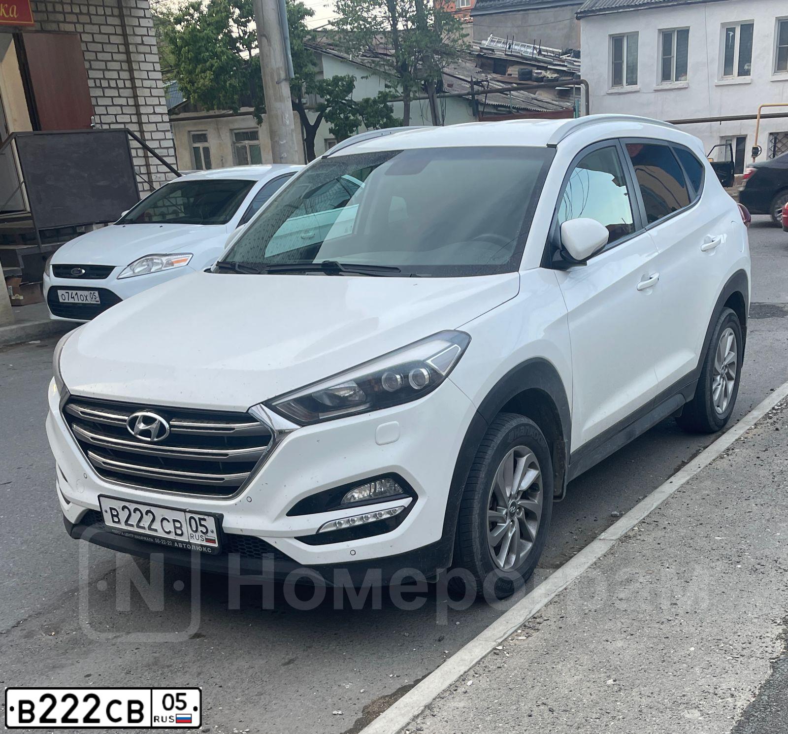 Фото автомобиля HYUNDAI TUCSON, 2016 — госномер В222СВ05. Цвет: БЕЛЫЙ