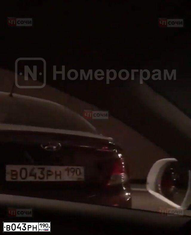 Фото автомобиля HYUNDAI SOLARIS, 2011 — госномер В453АУ193. Цвет: ФИОЛЕТОВЫЙ