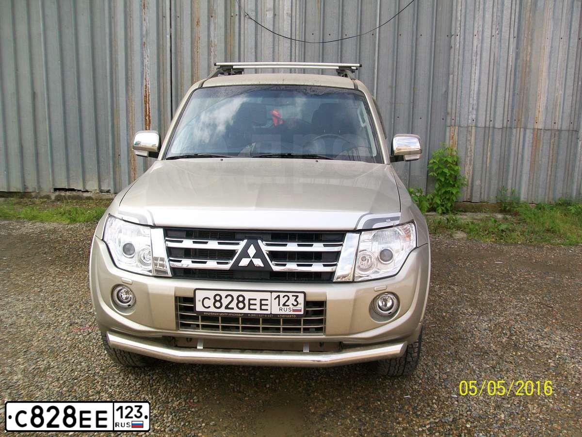 Фото автомобиля MITSUBISHI PAJERO, 2012 — госномер С828ЕЕ123. Цвет: БЕЖЕВЫЙ