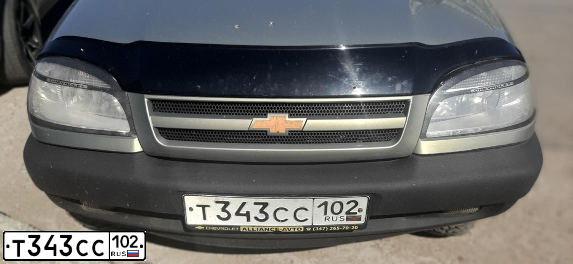 Фото автомобиля CHEVROLET NIVA, 2008 — госномер Т343СС102. Цвет: светло-зеленый металлик