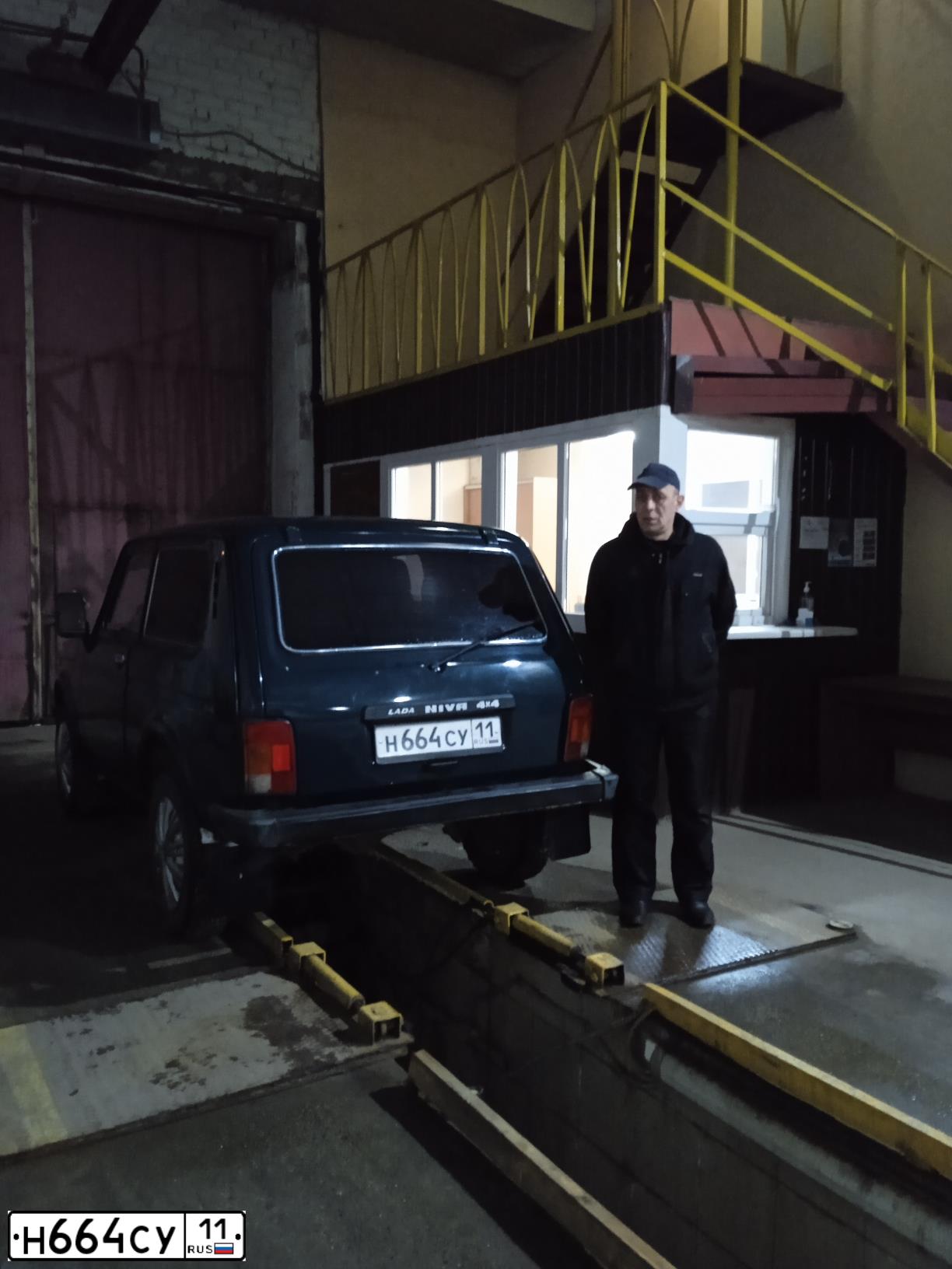Фото автомобиля LADA NIVA, 2009 — госномер В221ТР43