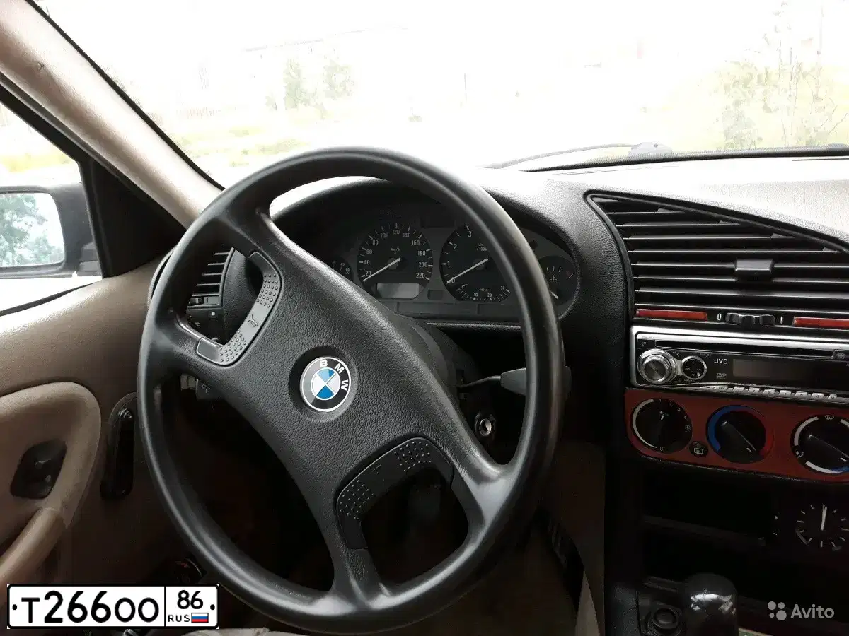 Фото автомобиля БМВ BMW, 1991 — госномер К710НМ186. Цвет: ТЕМНО-БОРДОВЫЙ