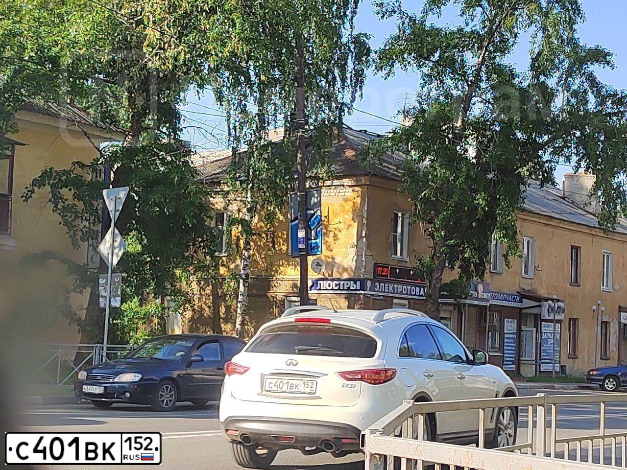 Фото автомобиля INFINITI I QX70 FX, 2012 — госномер С401ВК152. Цвет: Белый