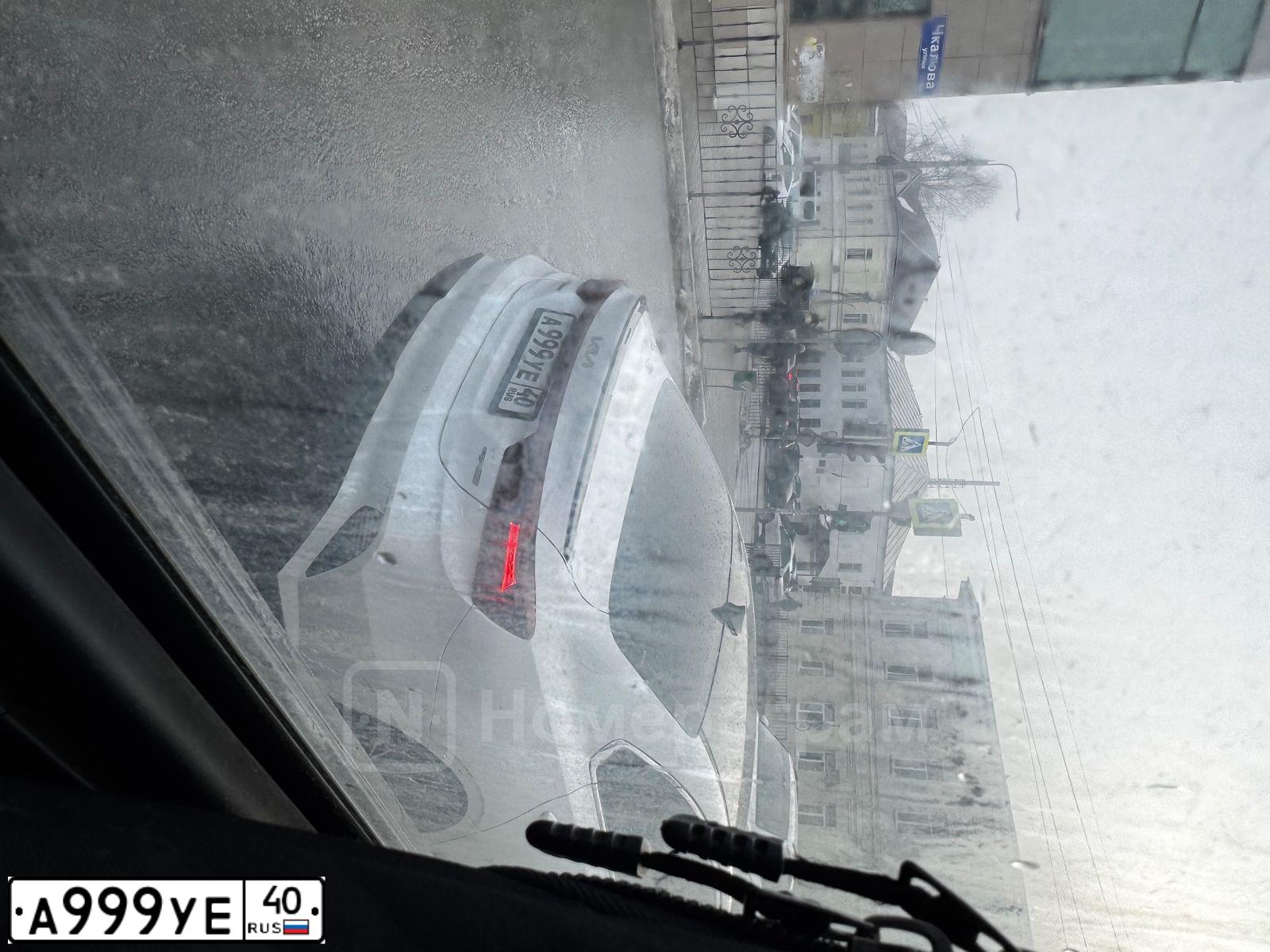Фото автомобиля KIA RIO, 2016 — госномер А999УЕ40. Цвет: ЧЕРНЫЙ