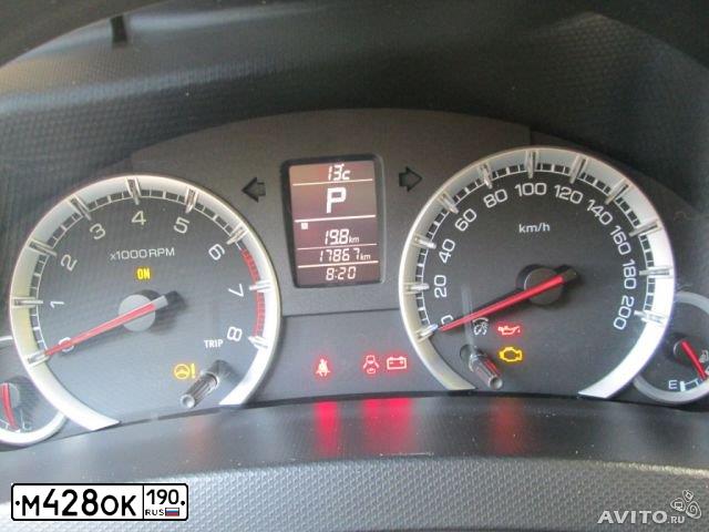 Фото автомобиля SUZUKI SWIFT, 2011 — госномер М428ОК190. Цвет: СЕРЫЙ