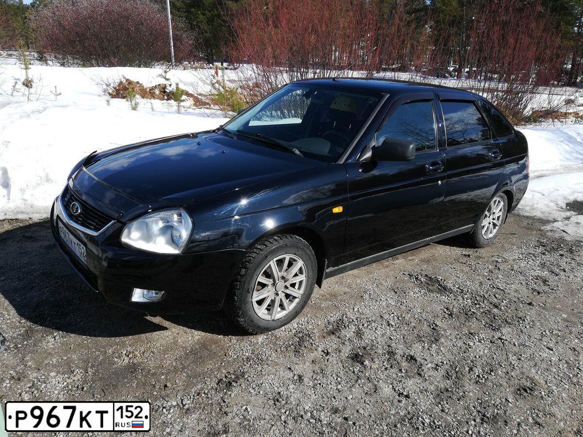 Фото автомобиля LADA 2172 PRIORA, 2011 — госномер Р967КТ152