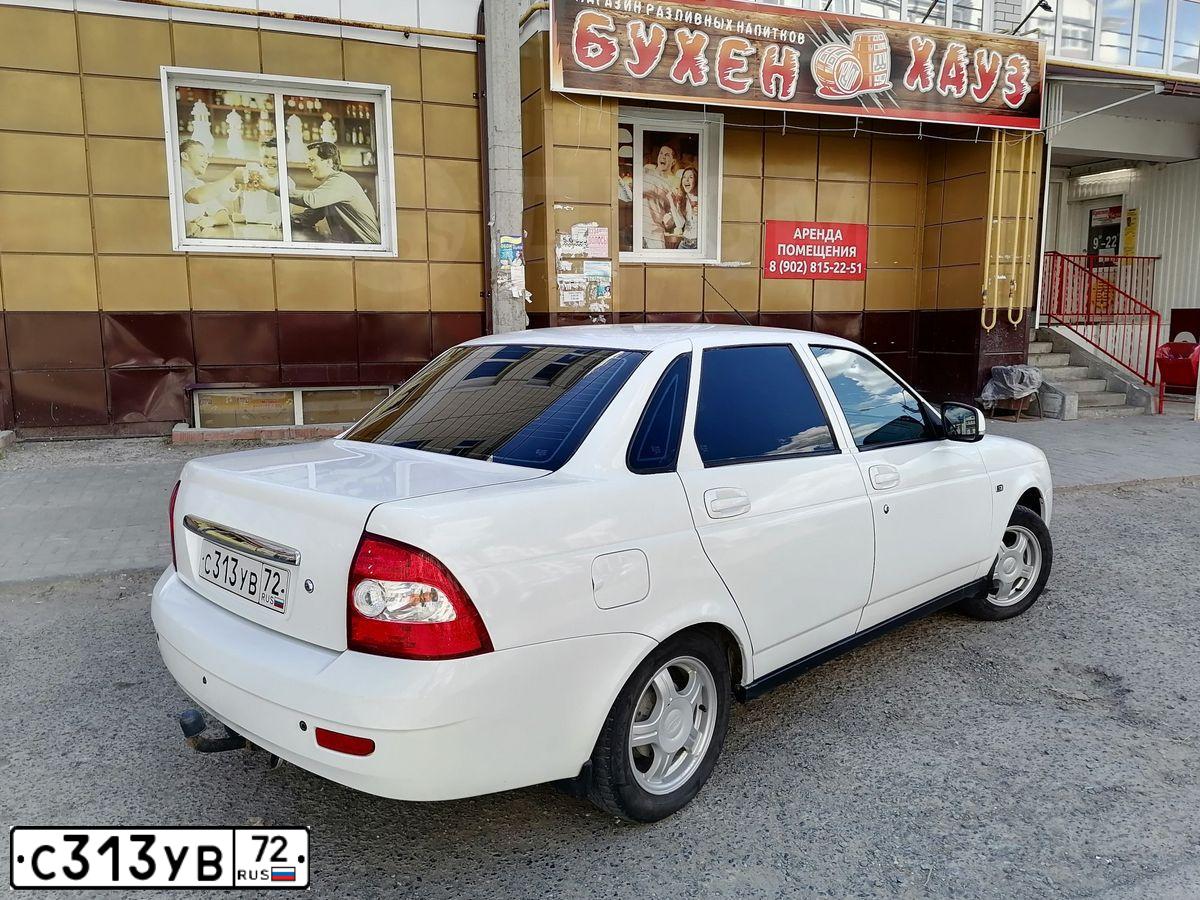 Фото автомобиля LADA PRIORA, 2011 — госномер О406ХЕ774