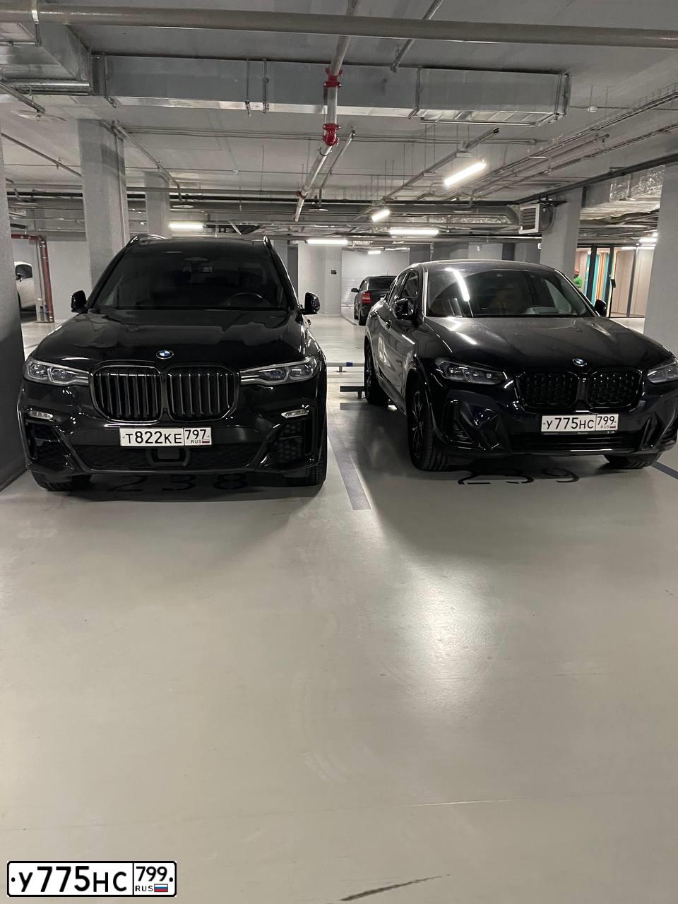Фото автомобиля BMW X4 XDRIVE30D, 2021 — госномер У775НС799. Цвет: ЧЕРНЫЙ