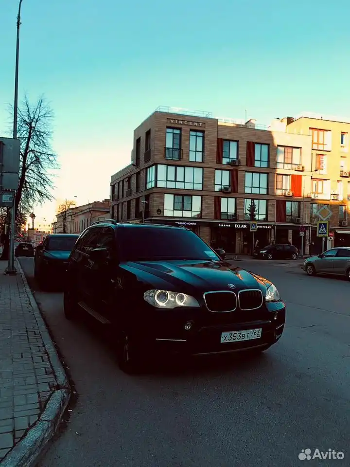 Фото автомобиля BMW X5, 2013 — госномер Х353ВТ763. Цвет: ЧЕРНЫЙ
