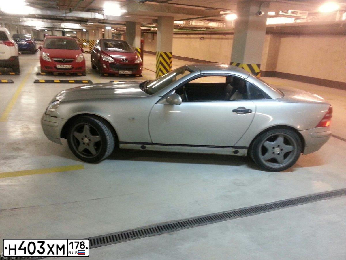 Фото автомобиля MERCEDES SLK-KLASSE, 1999 — госномер У920ВС761. Цвет: ЗОЛОТИСТЫЙ