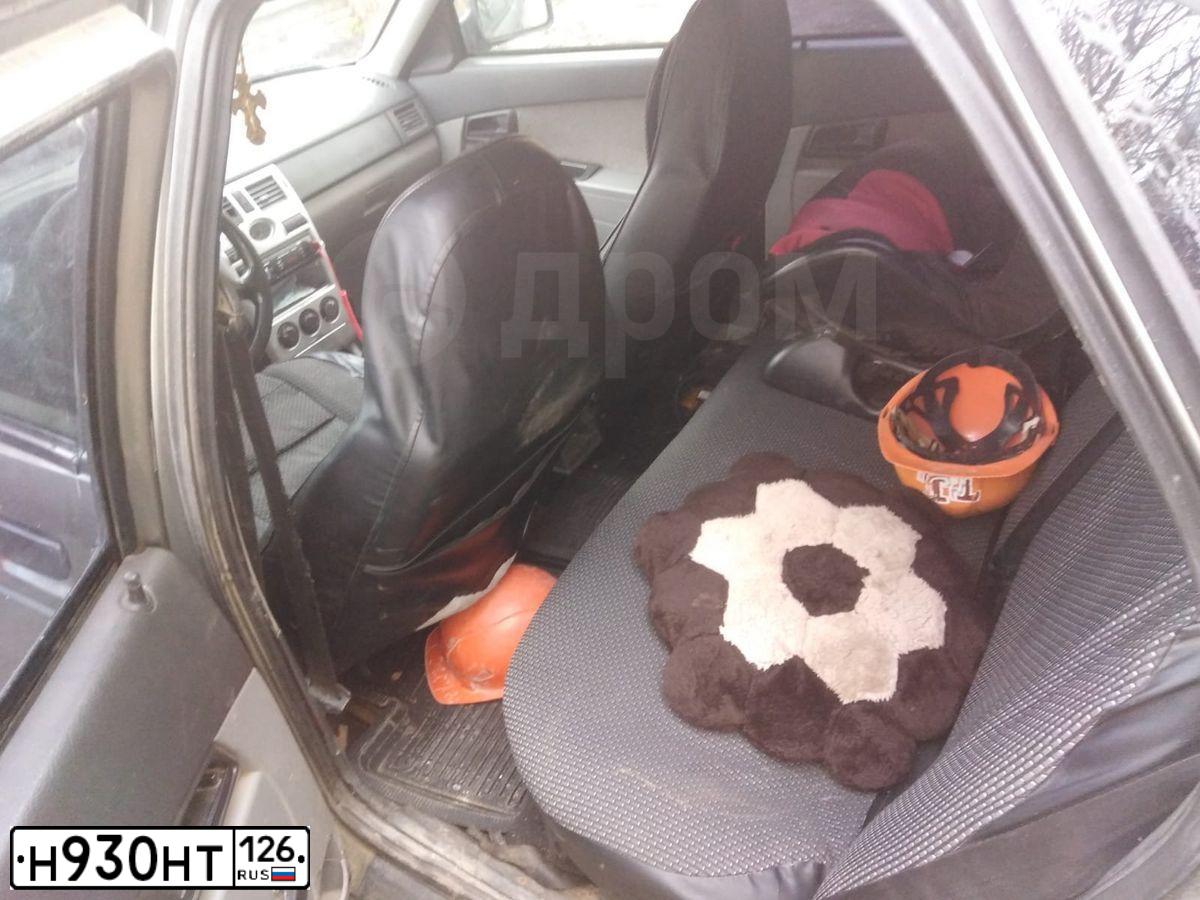 Фото автомобиля LADA 2170 PRIORA, 2008 — госномер Н930НТ126. Цвет: СЕРЫЙ