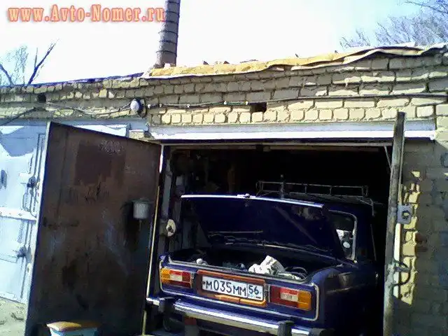 Фото автомобиля LADA 2106, 1997 — госномер М035ММ56. Цвет: СИНЯЯ  ПОЛНОЧЬ