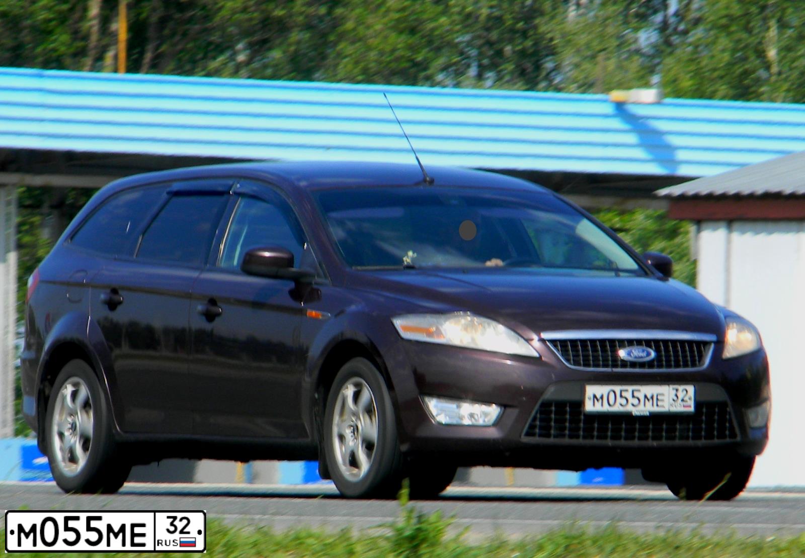 Фото автомобиля FORD MONDEO, 2008 — госномер Т464УМ790. Цвет: ФИОЛЕТОВЫЙ