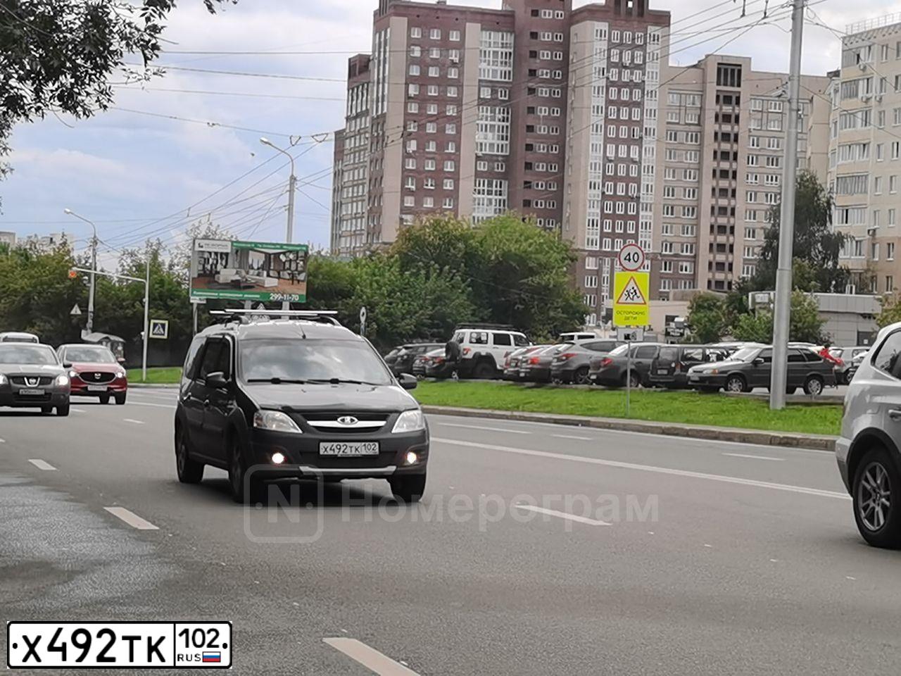 Фото автомобиля LADA LARGUS, 2019 — госномер Х492ТК102. Цвет: ТЕМНО-КОРИЧНЕВЫЙ