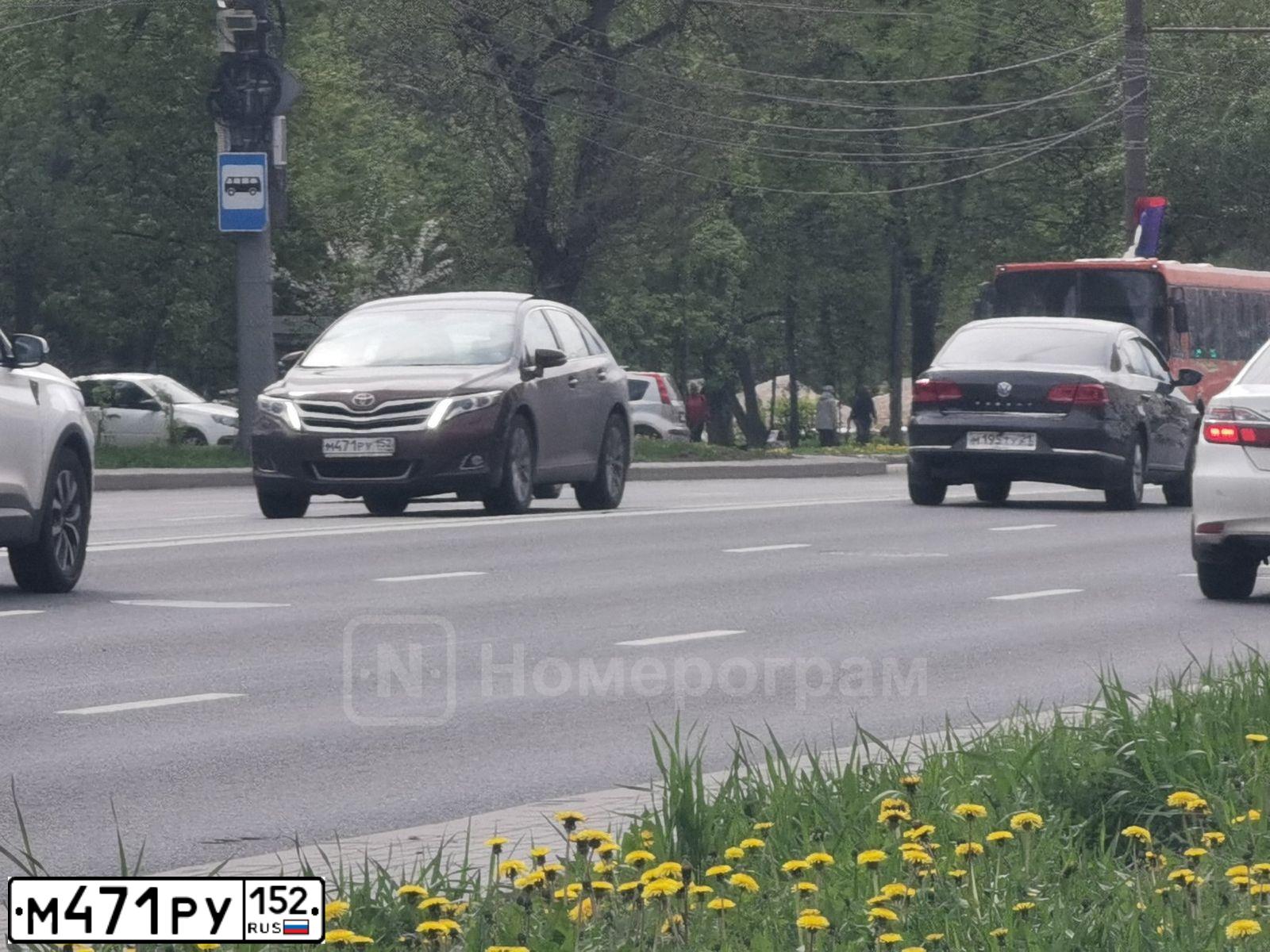 Фото автомобиля TOYOTA VENZA, 2013 — госномер М471РУ152. Цвет: ТЕМНО-КОРИЧНЕВЫЙ