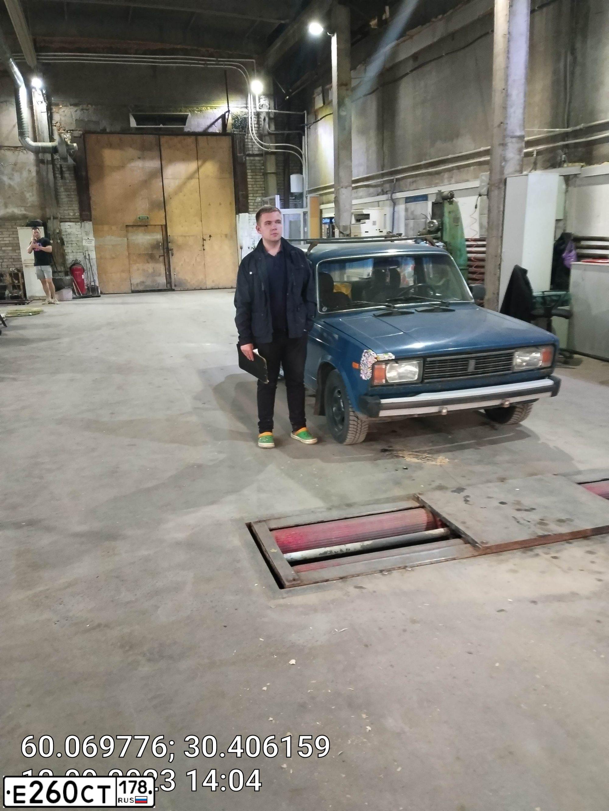 Фото автомобиля LADA 2105, 2002 — госномер К145КА147. Цвет: Сине-зеленый