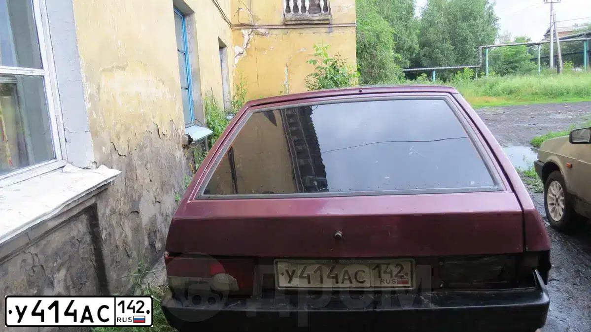Фото автомобиля LADA 2109 SAMARA, 1995 — госномер У414АС142. Цвет: МАЙЯ