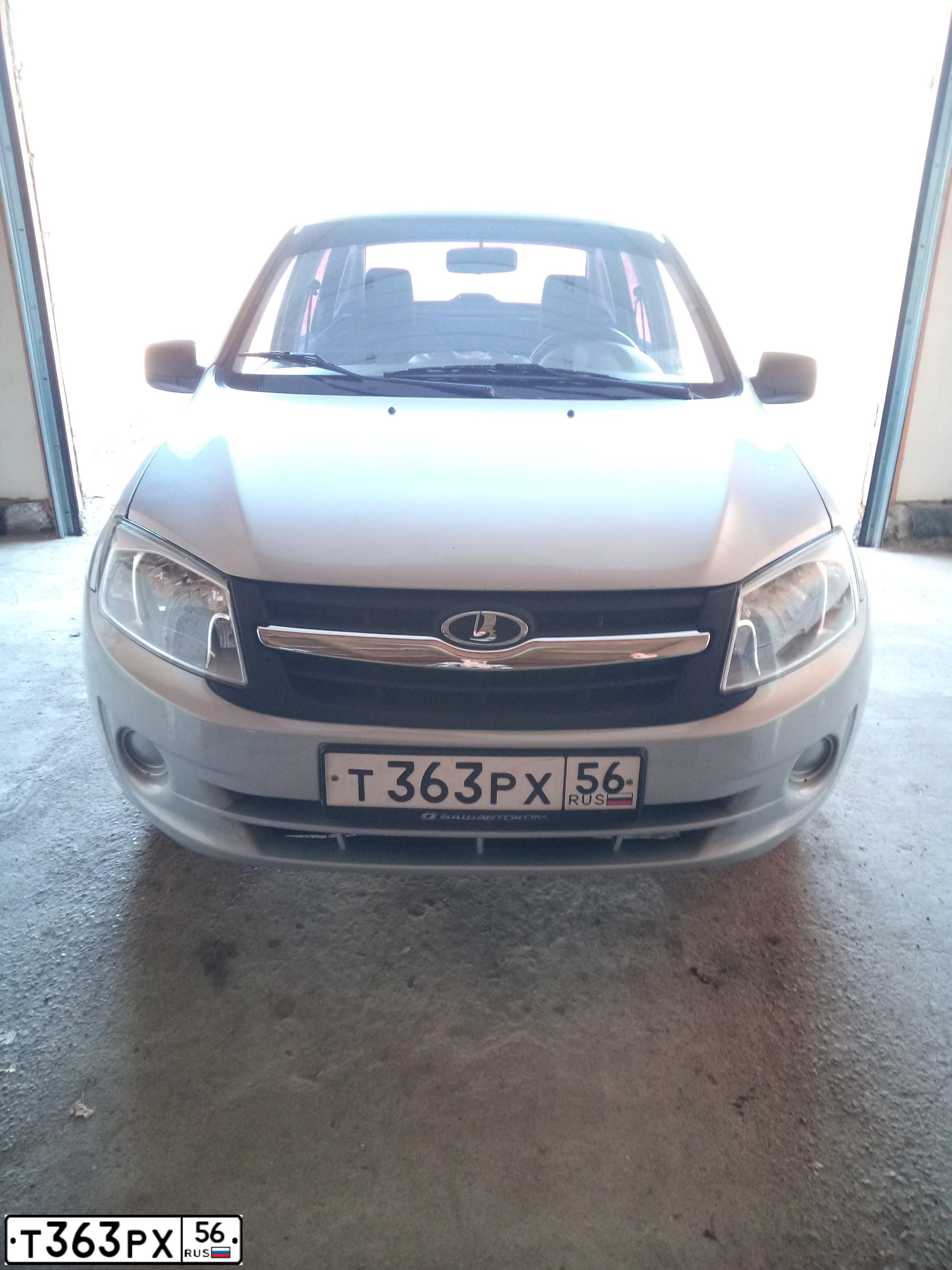 Фото автомобиля LADA 2190 GRANTA, 2013 — госномер Т363РХ56. Цвет: СЕРЕБРИСТЫЙ