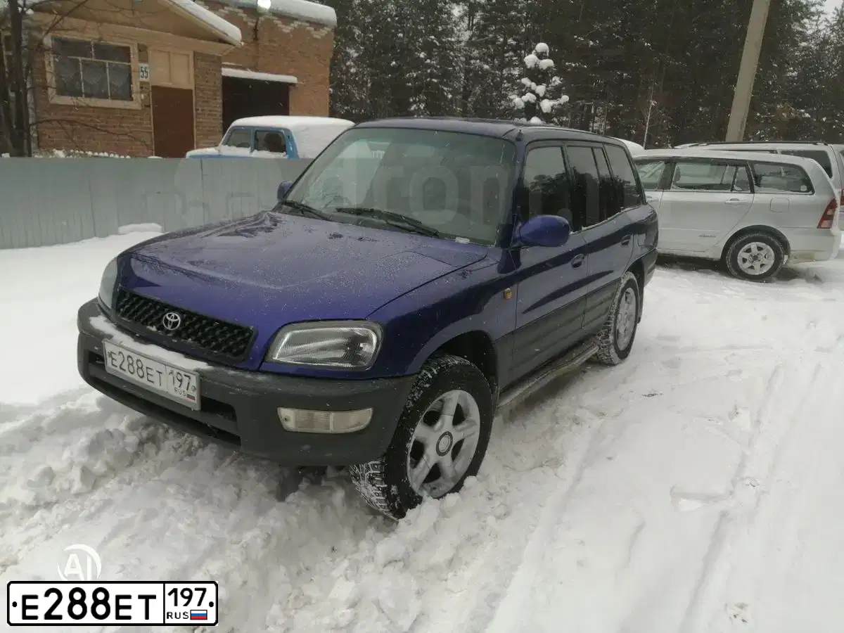 Фото автомобиля TOYOTA RAV4, 1997 — госномер Н663ТО154. Цвет: СИНИЙ ТЕМНЫЙ