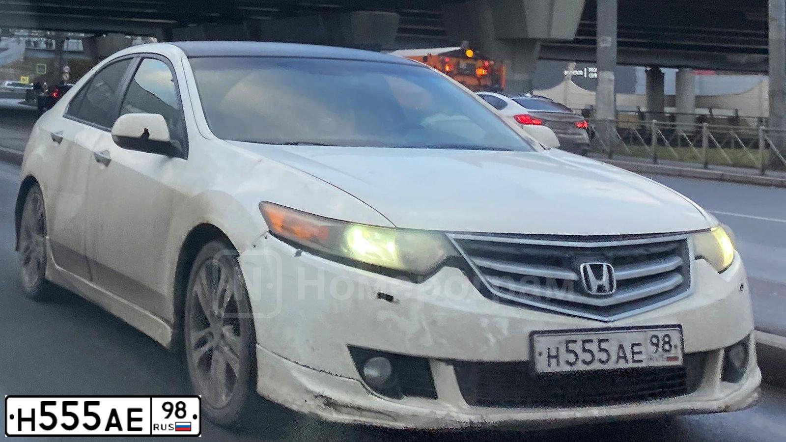Фото автомобиля HONDA ACCORD, 2008 — госномер Н555АЕ98. Цвет: Белый