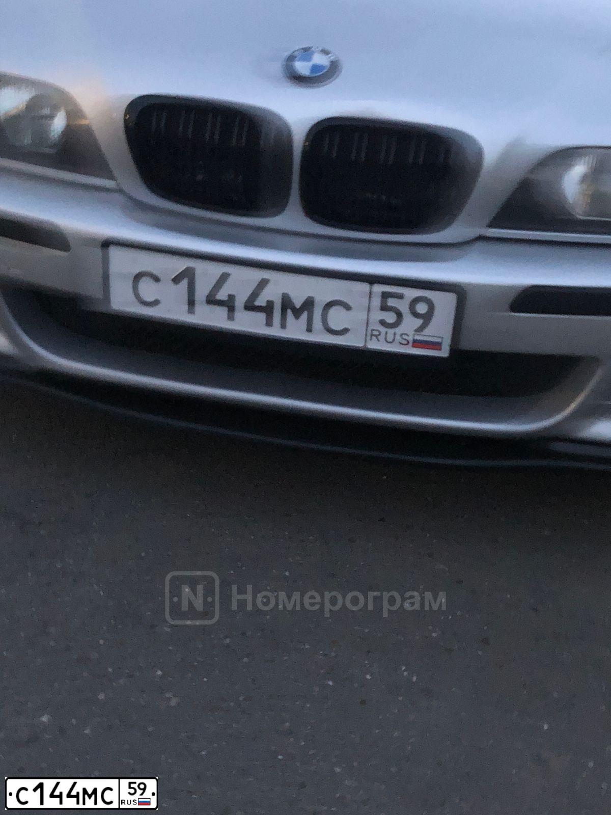 Фото автомобиля BMW SERIE 5, 2000 — госномер С144МС59. Цвет: серебристый