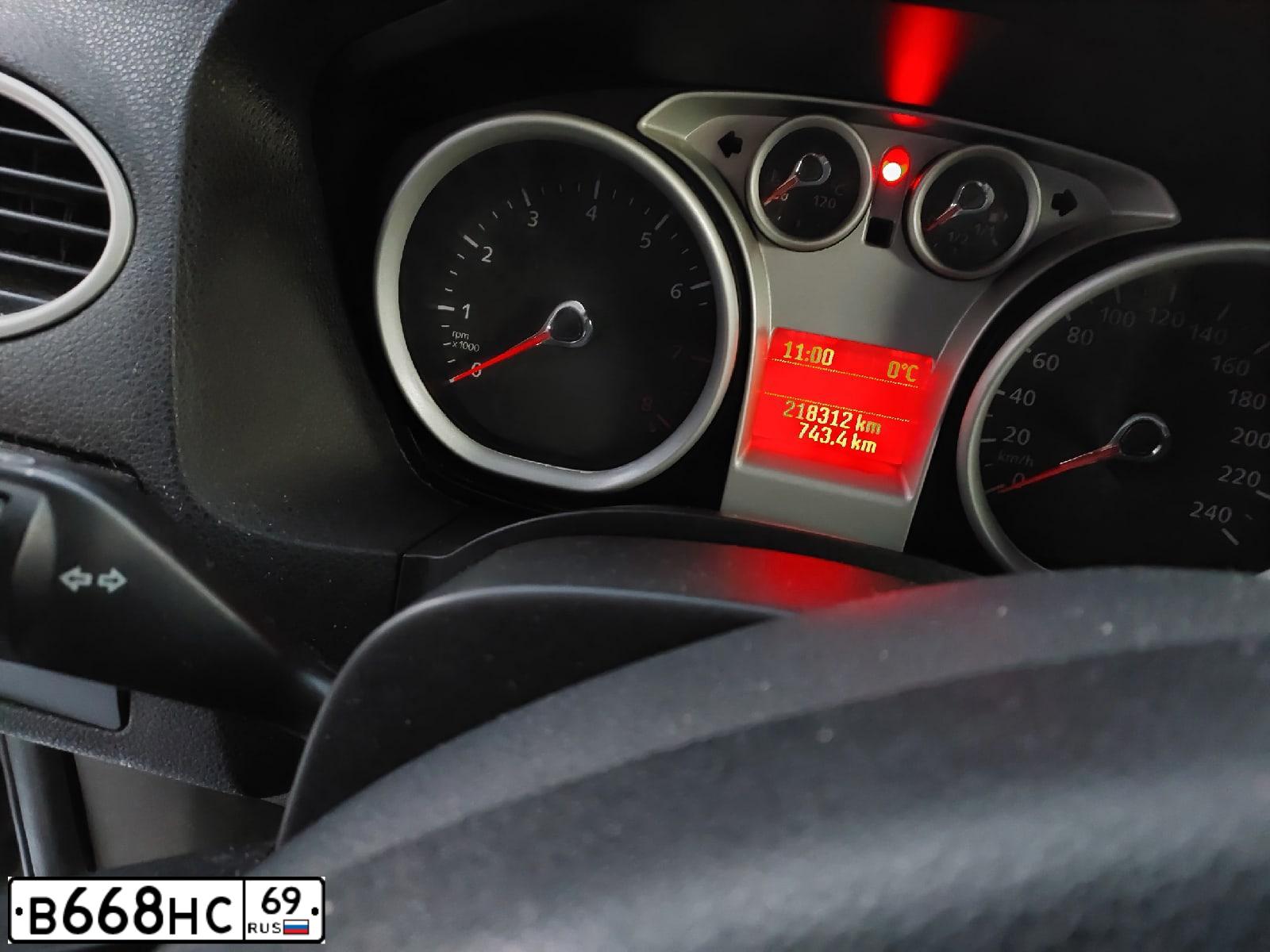 Фото автомобиля FORD FOCUS, 2010 — госномер С993КВ977. Цвет: ЧЕРНЫЙ