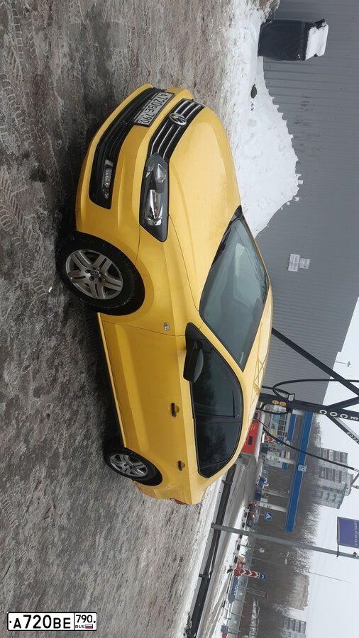 Фото автомобиля VOLKSWAGEN POLO, 2016 — госномер Н359ВР40. Цвет: СЕРЫЙ