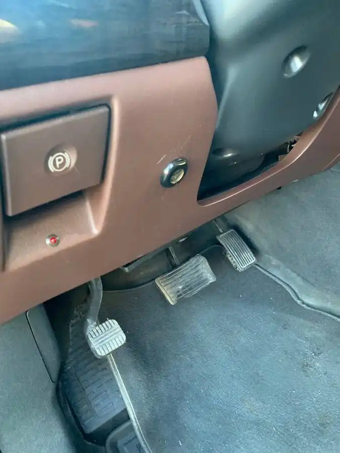Фото автомобиля ACURA MDX, 2006 — госномер В147АС180. Цвет: ЧЕРНЫЙ