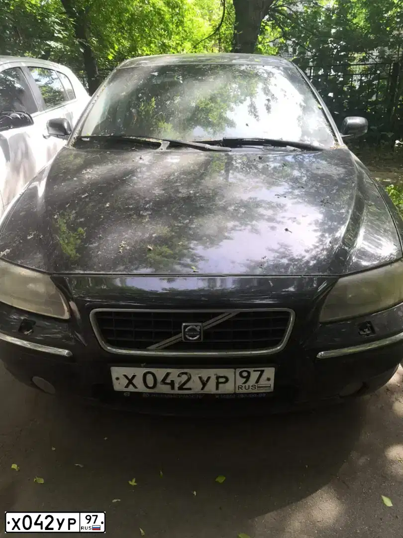 Фото автомобиля VOLVO S60, 2005 — госномер А047ХК51