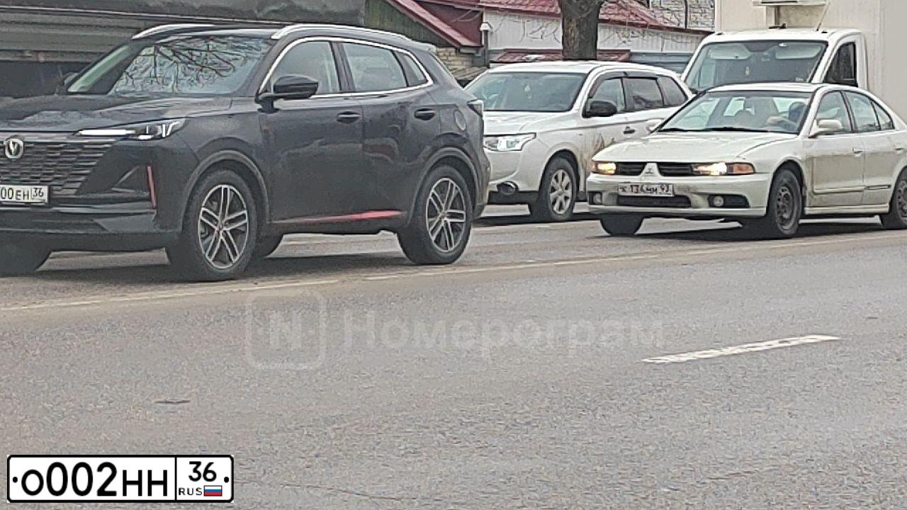 Фото автомобиля LADA 1119 KALINA, 2007 — госномер О002НН36. Цвет: ТЕМНО-СЕРЫЙ МЕТАЛЛИК