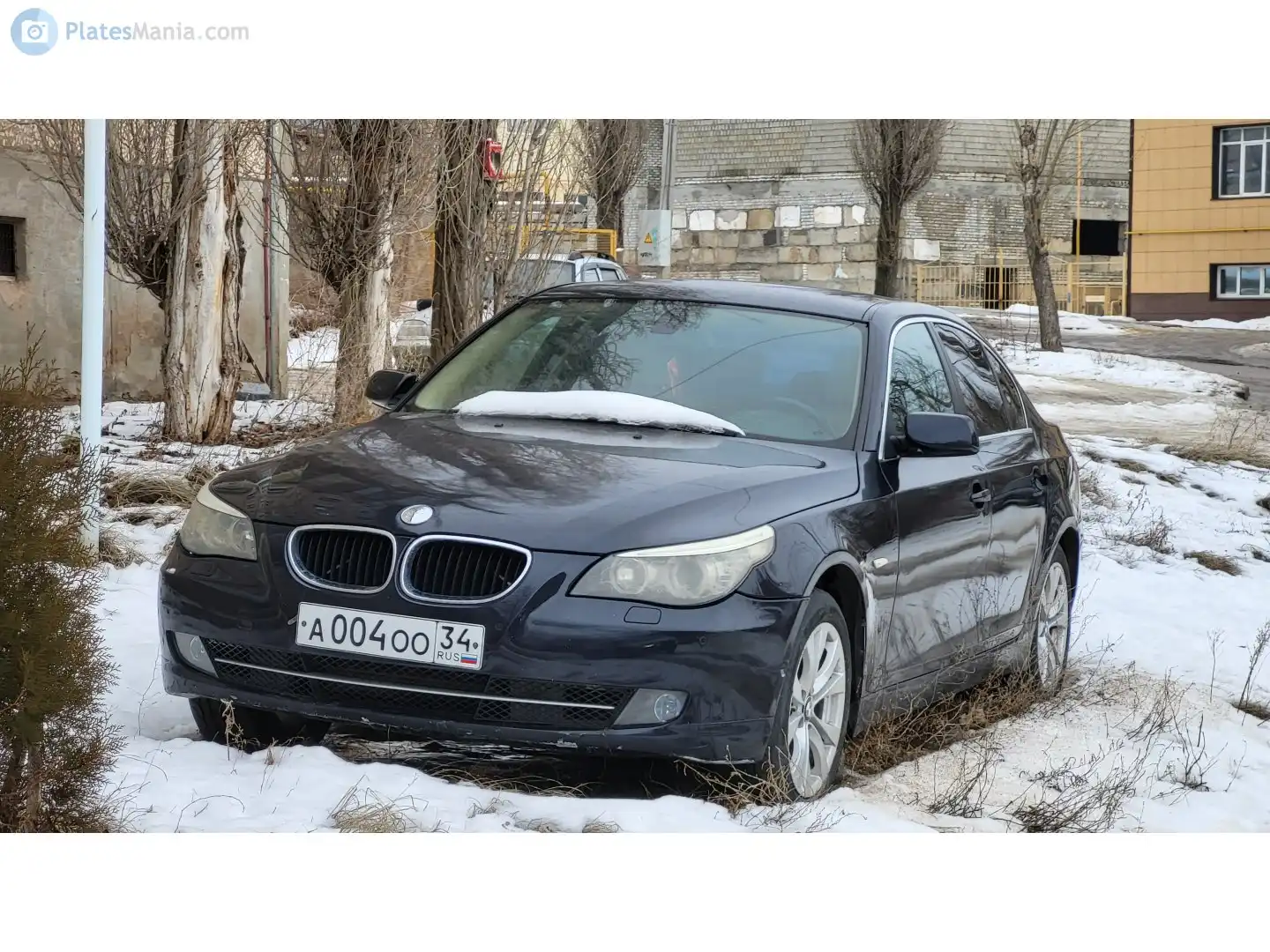 Фото автомобиля KIA RIO, 2012 — госномер Р662АС05. Цвет: Белый