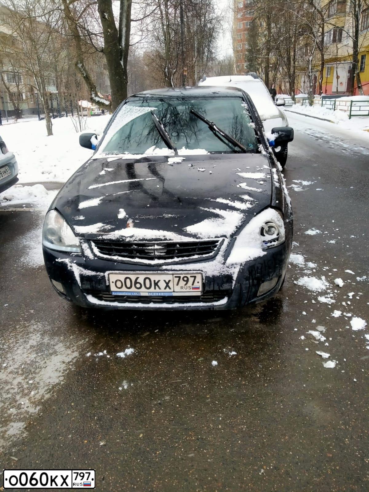 Фото автомобиля LADA PRIORA, 2009 — госномер А440МХ790. Цвет: Сине-Черный