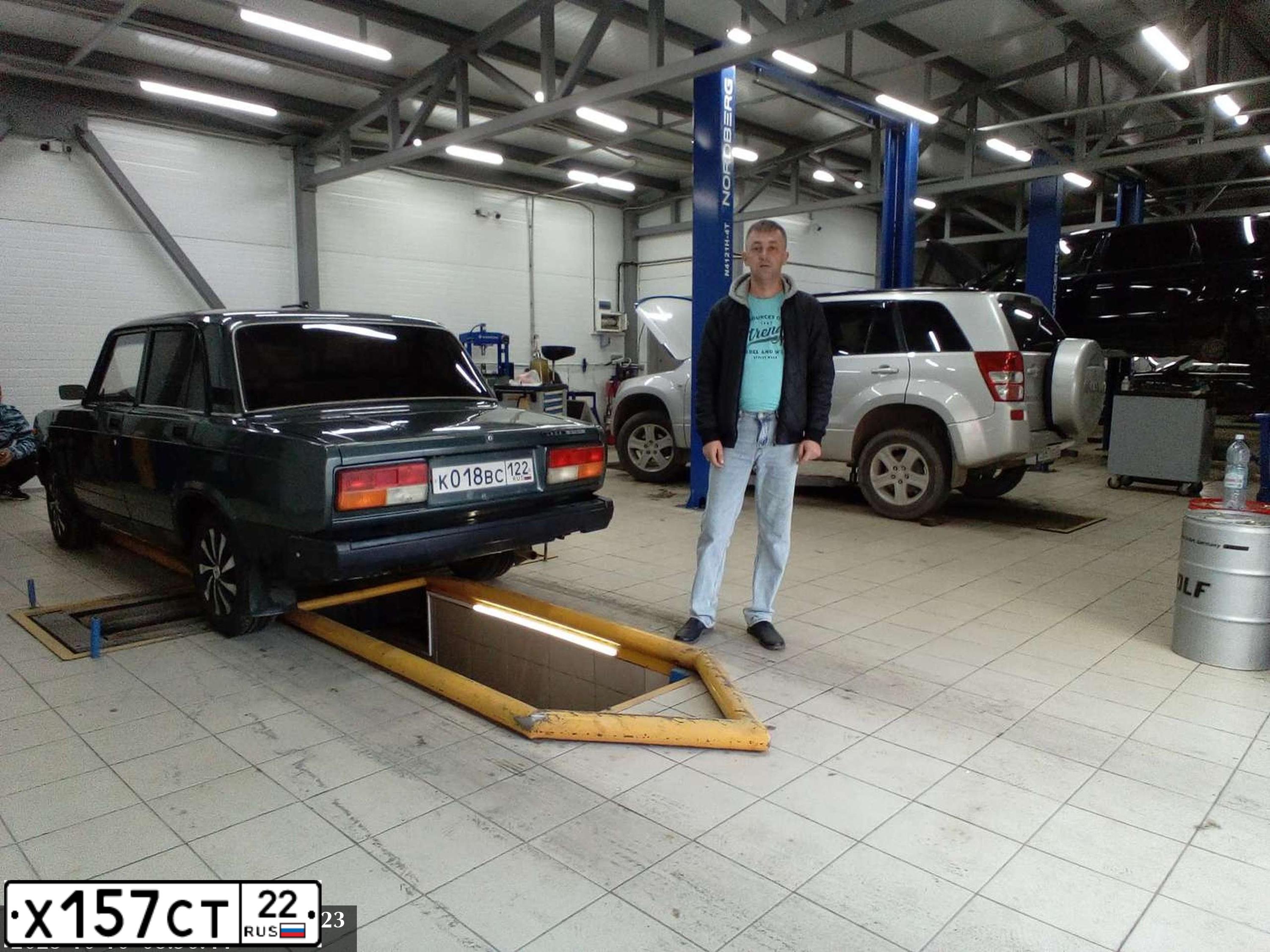Фото автомобиля LADA 2107, 2011 — госномер Е770АО122. Цвет: СЕРО-СИНЕ-ЗЕЛЕНЫЙ
