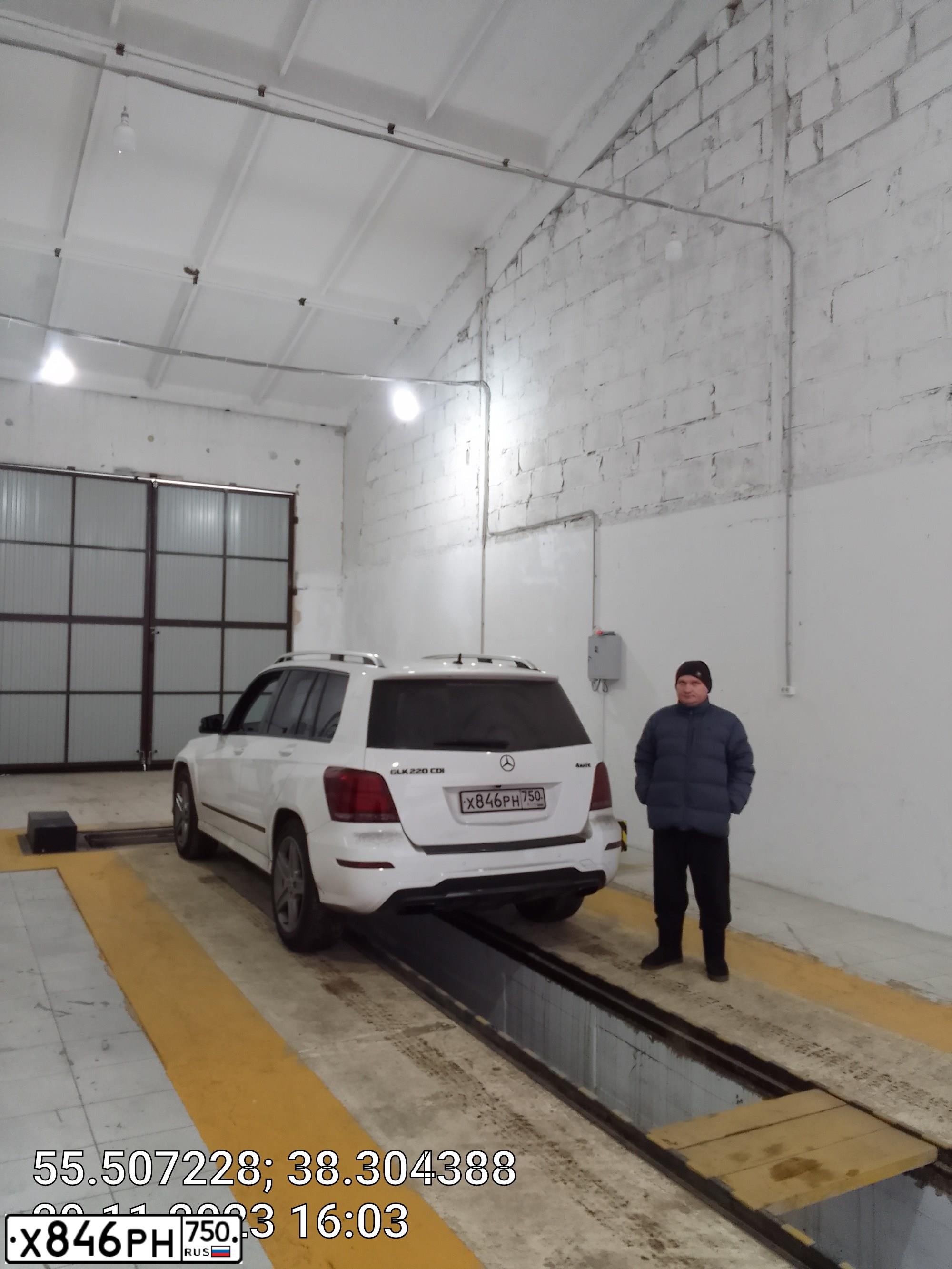 Фото автомобиля MERCEDES GLK-KLASSE, 2013 — госномер М919ТМ797. Цвет: Белый