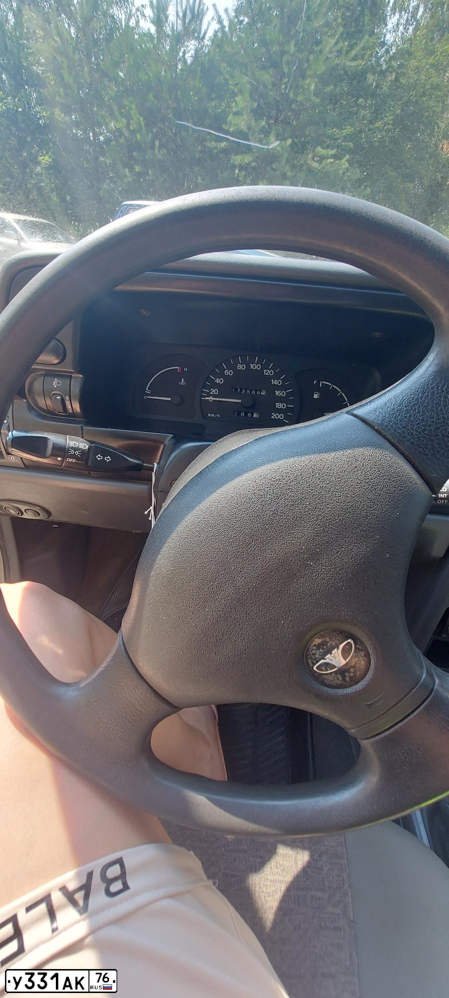 Фото автомобиля DAEWOO NEXIA, 2005 — госномер У331АК76. Цвет: СВЕТЛО-СЕРЫЙ