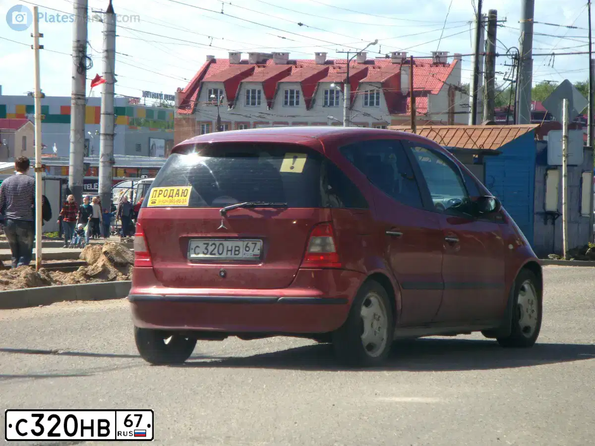 Фото автомобиля MERCEDES A-KLASSE, 2001 — госномер С320НВ67. Цвет: КРАСНЫЙ