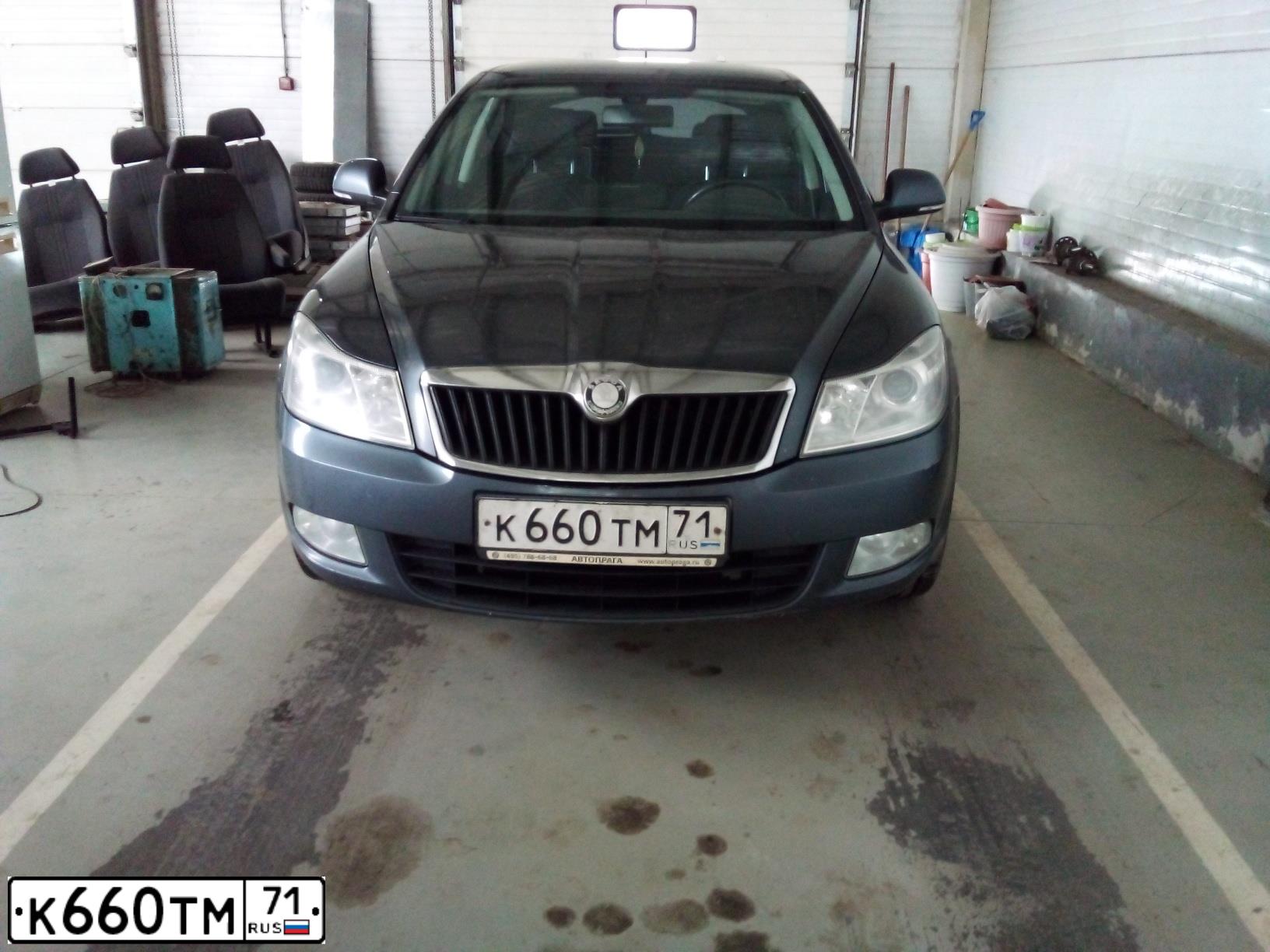 Фото автомобиля SKODA OCTAVIA, 2010 — госномер К660ТМ71. Цвет: ТЕМНО-СЕРЫЙ