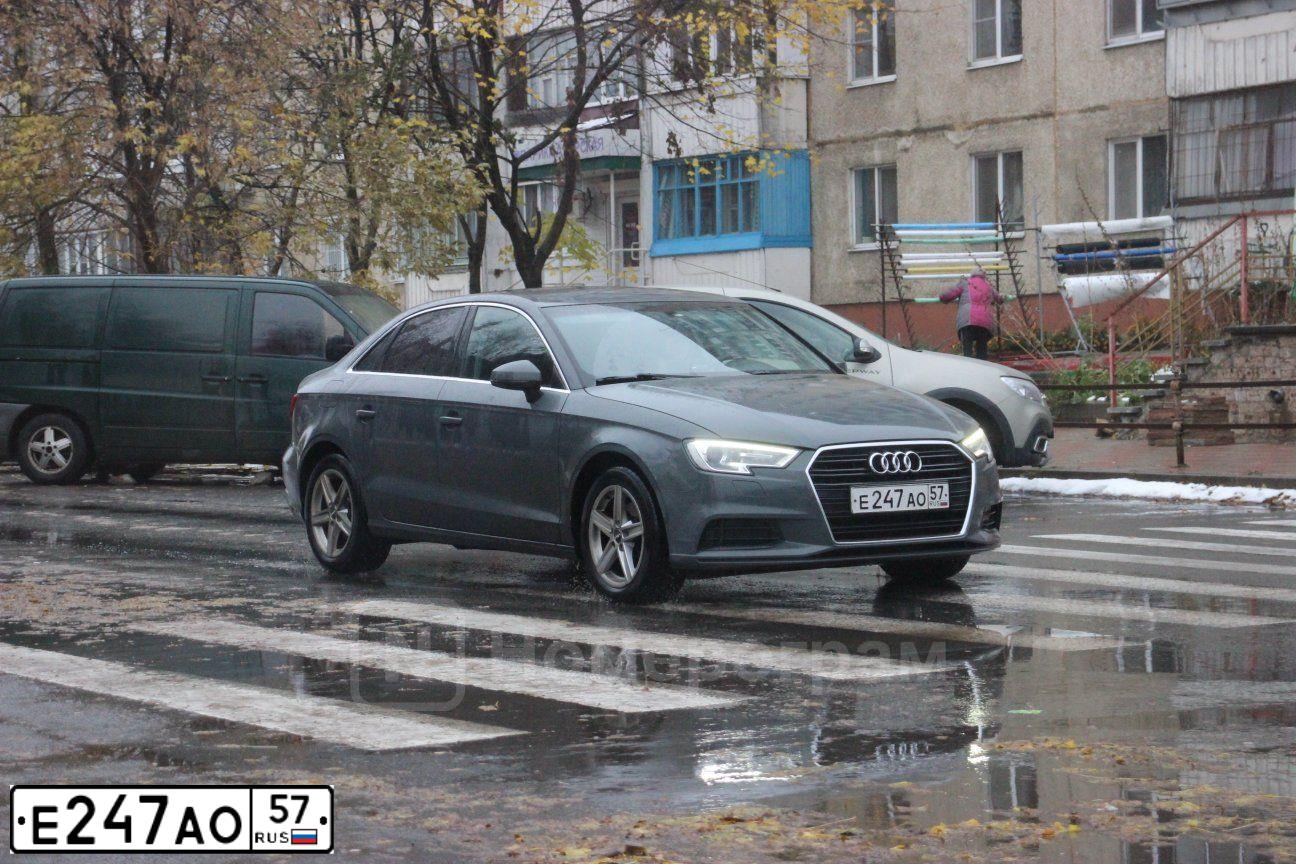 Фото автомобиля AUDI A3, 2019 — госномер Е247АО57. Цвет: СЕРЫЙ