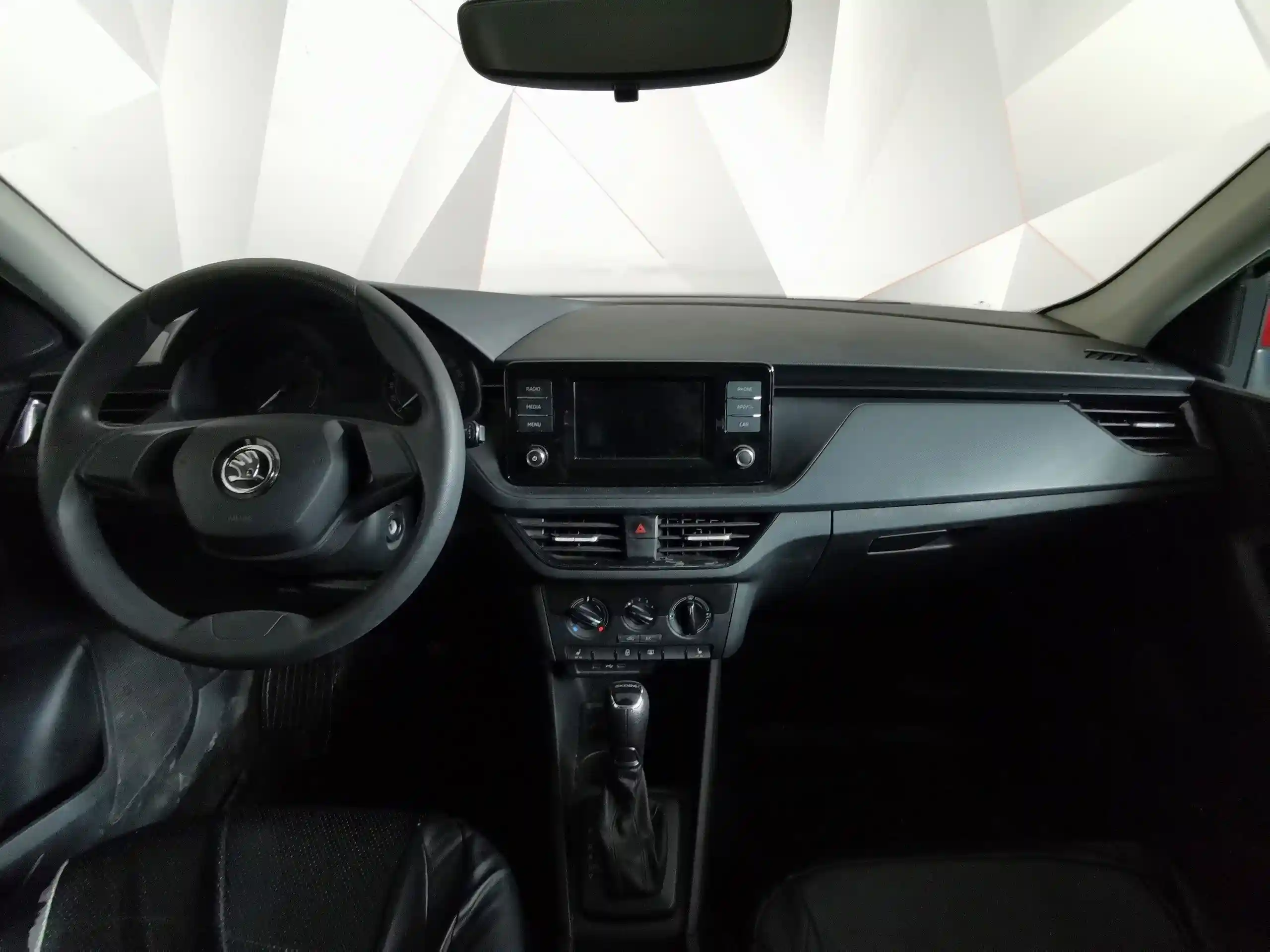 Фото автомобиля SKODA RAPID, 2022 — госномер С874СЕ797