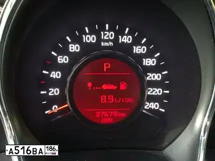 Фото автомобиля KIA CEE'D, 2014 — госномер Т720МК72. Цвет: СЕРЫЙ