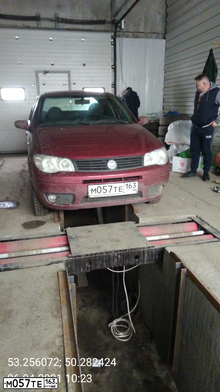 Фото автомобиля FIAT ALBEA, 2007 — госномер М057ТЕ163. Цвет: КРАСНЫЙ-СЦИЛЛА