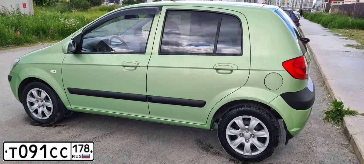 Фото автомобиля HYUNDAI GETZ, 2010 — госномер Р773ТМ196. Цвет: СВЕТЛО-ЗЕЛЕНЫЙ
