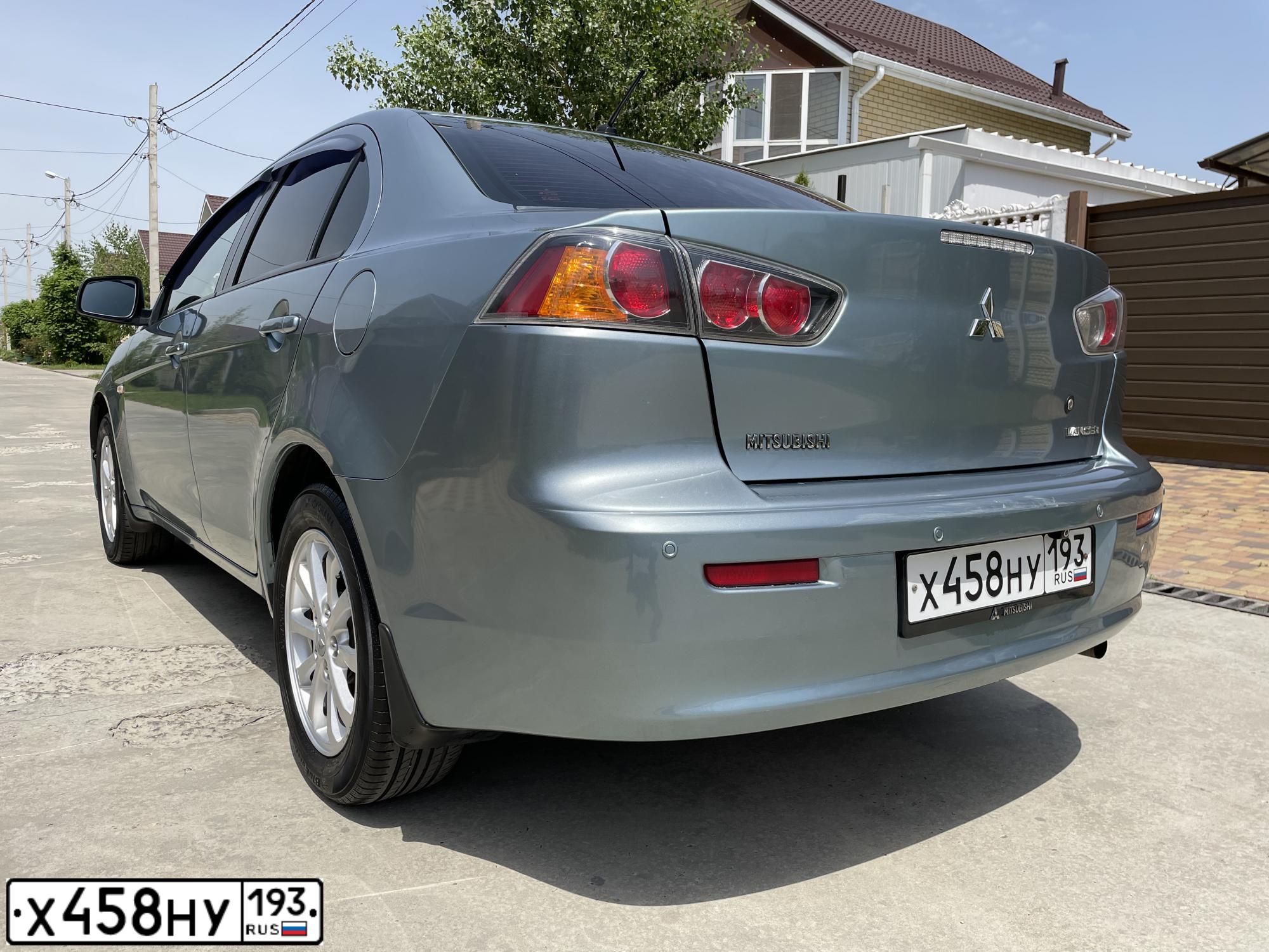 Фото автомобиля MITSUBISHI LANCER, 2011 — госномер К565КО123. Цвет: СВ СЕРО-ЗЕЛЕНЫЙ