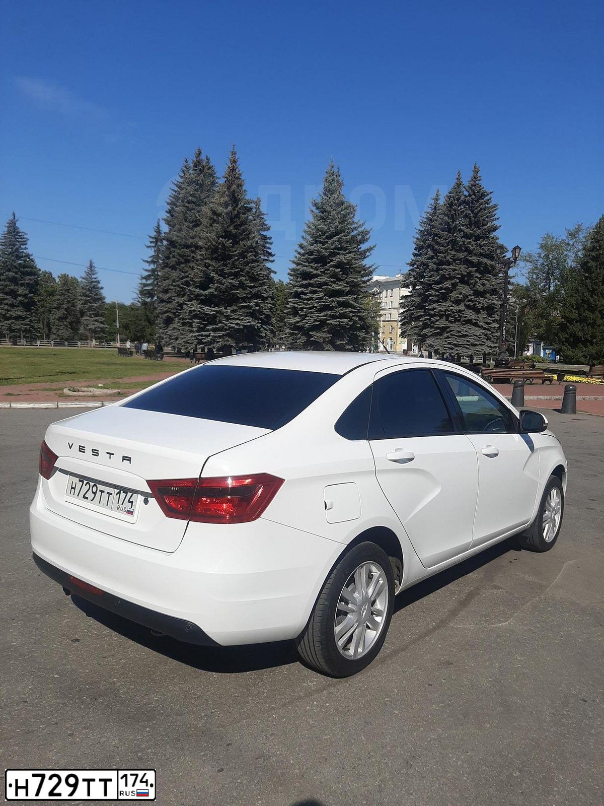 Фото автомобиля LADA VESTA, 2016 — госномер Н729ТТ174. Цвет: Белый